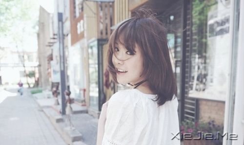 ��һ��Ů���ӣ�������Զ������ (1)